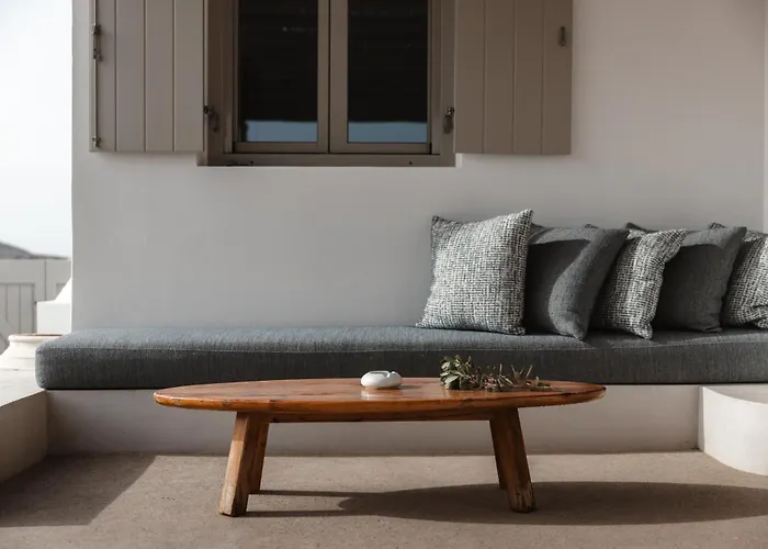 Siora Of Paros - Two * Naoussa