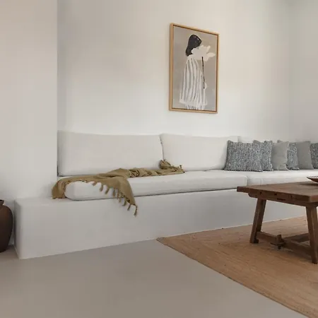 Siora Of Paros - Two * 纳乌萨