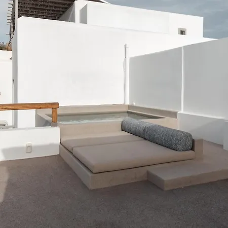 Siora Of Paros - Two * Naousa (Paros)