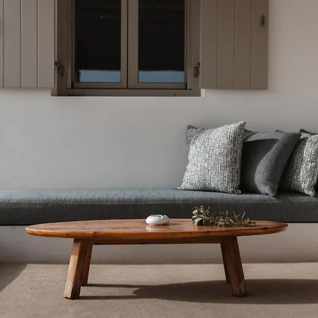 Siora Of Paros - Two * Naousa (Paros)