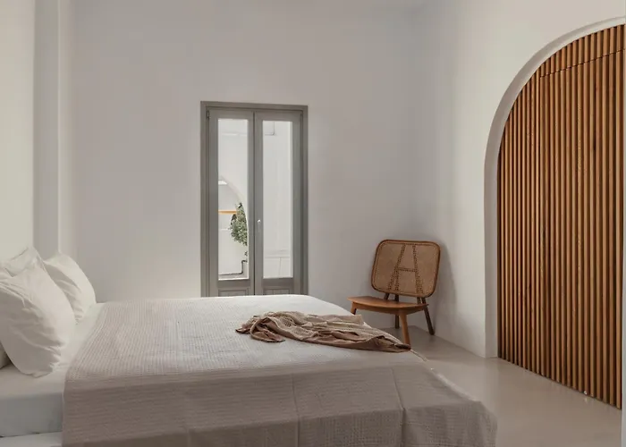 Siora Of Paros - Two * Naousa (Paros)