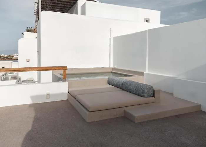 Siora Of Paros - Two * Naousa (Paros)